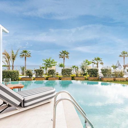 Blue Carpet Luxury Suites Пефкохори Экстерьер фото