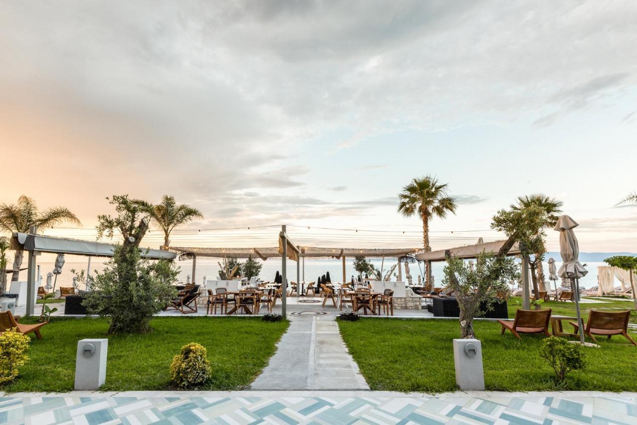 Blue Carpet Luxury Suites Пефкохори Экстерьер фото