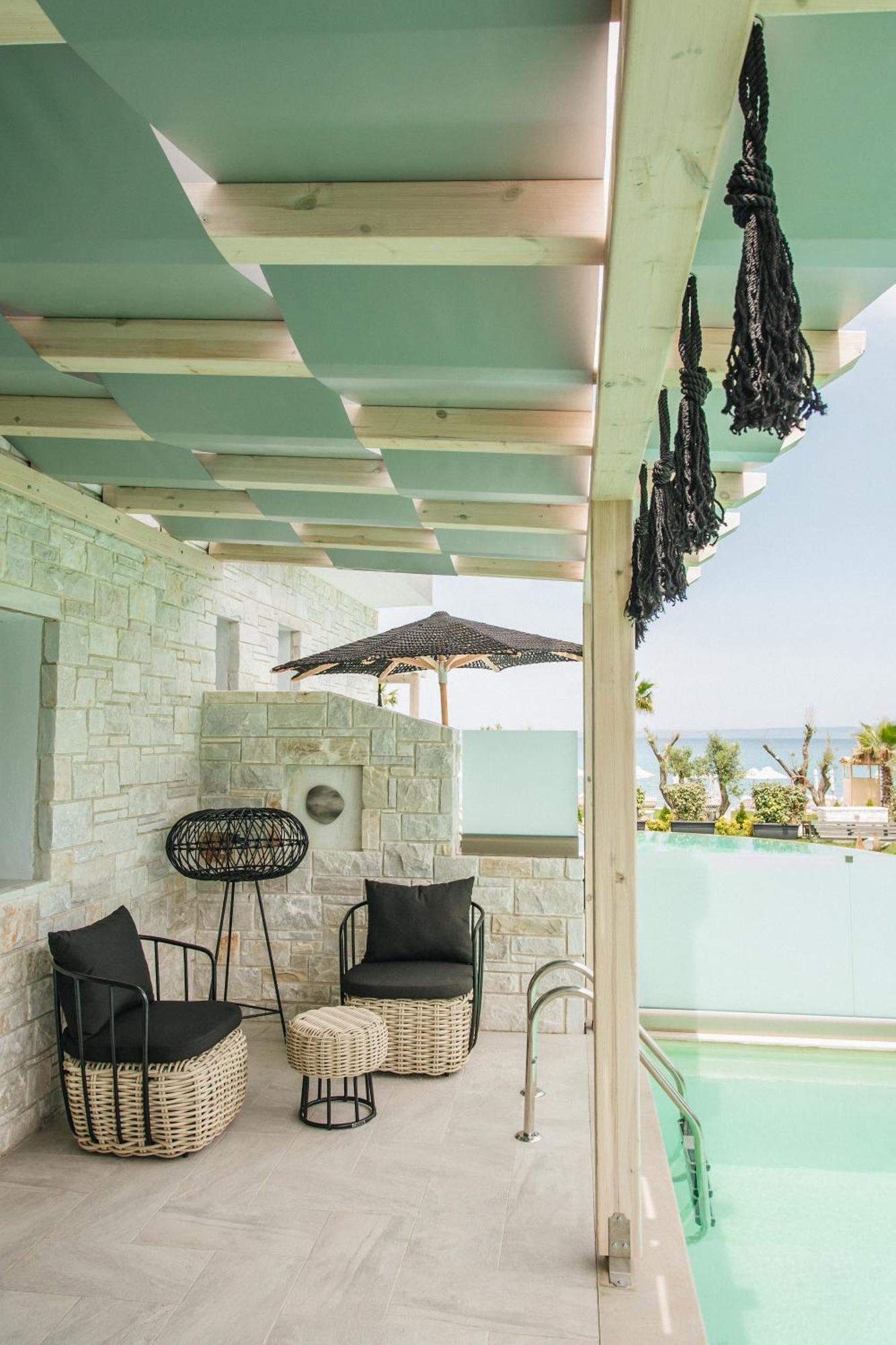Blue Carpet Luxury Suites Пефкохори Экстерьер фото