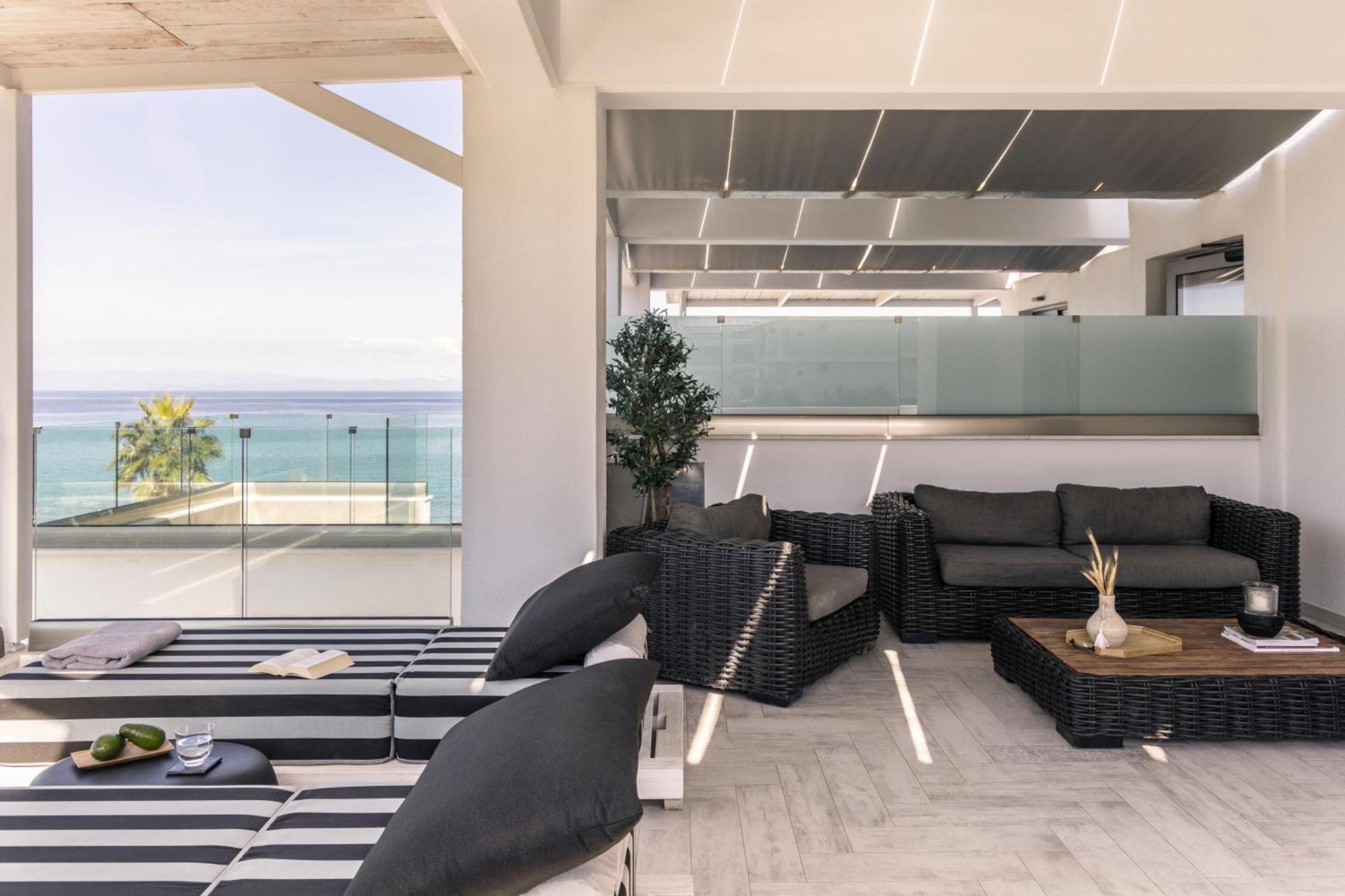 Blue Carpet Luxury Suites Пефкохори Экстерьер фото